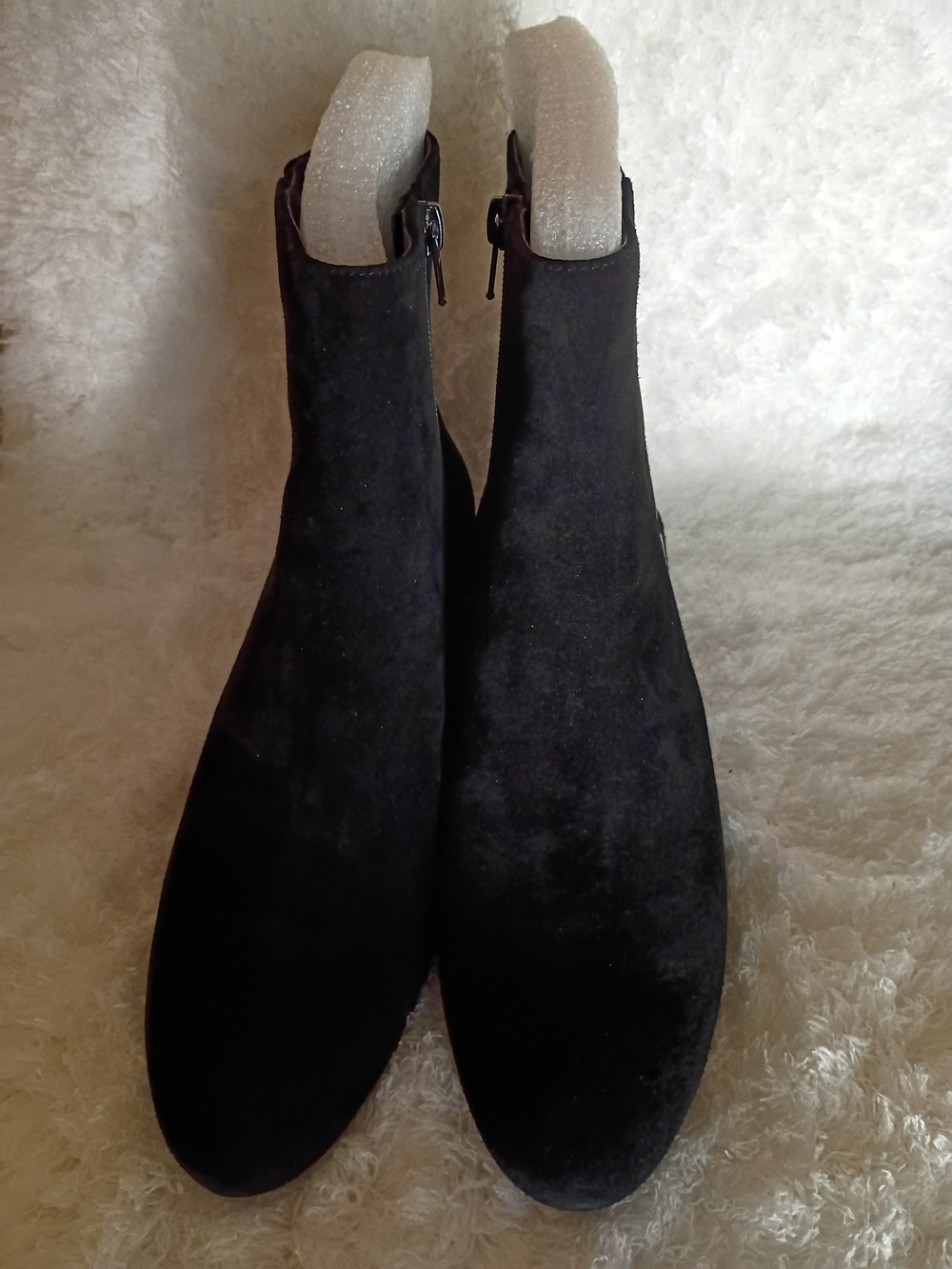 Lori Goldstein LOGO Black Faux Suede Ankle Boots Size 8 - NIB